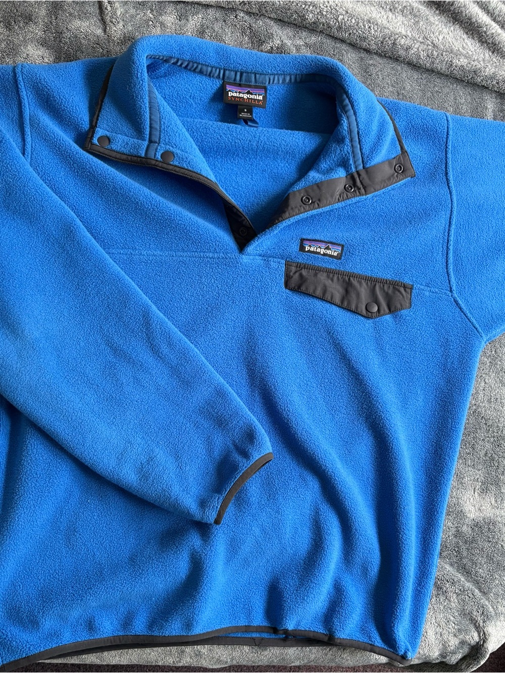 Patagonia Bright Blue Synchilla Fleece Pullover with Black Label